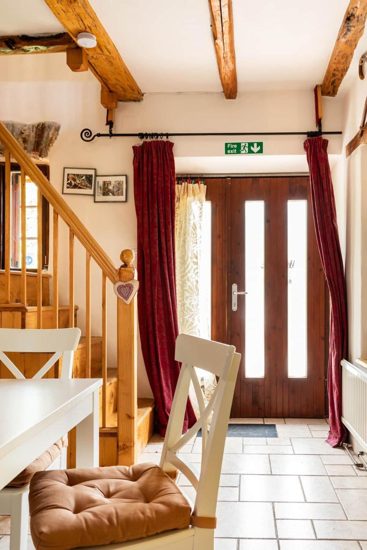 Holiday Home Katric Kamno Ngoại thất bức ảnh