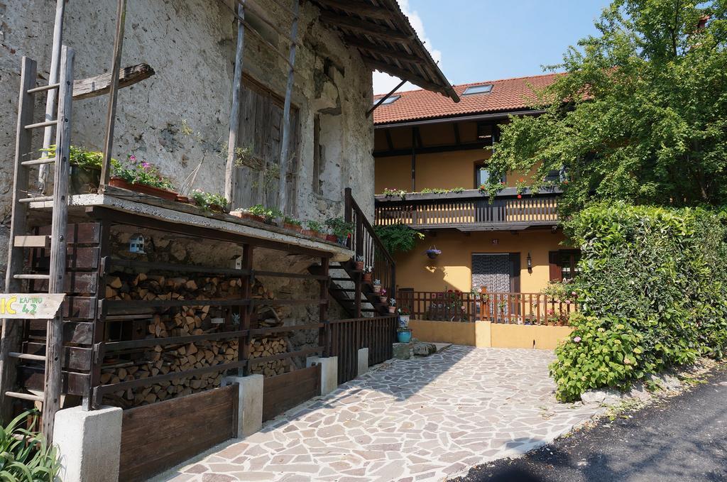 Holiday Home Katric Kamno Ngoại thất bức ảnh